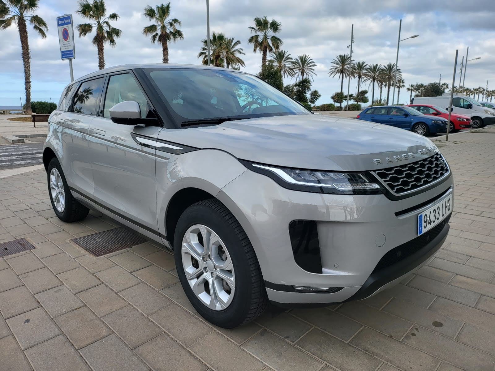 Left hand drive LANDROVER RANGE ROVER EVOQUE 2.0D MHEV S AWD Aut. 150 spanish reg